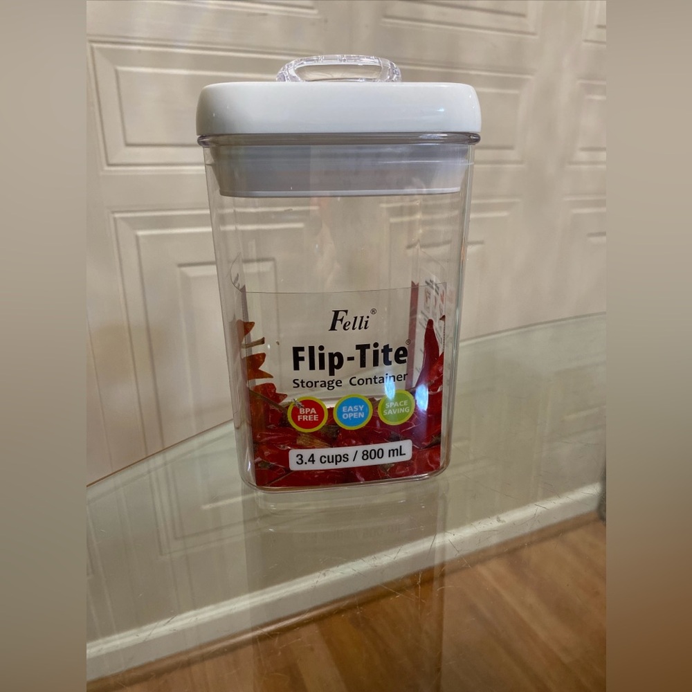 Felli Flip Black Tite  Storage Container 1 PC Airtight Lid  3.4 Cups/800 Ml
